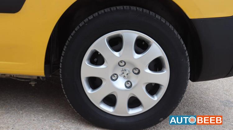 بيجو بارتنر 2015