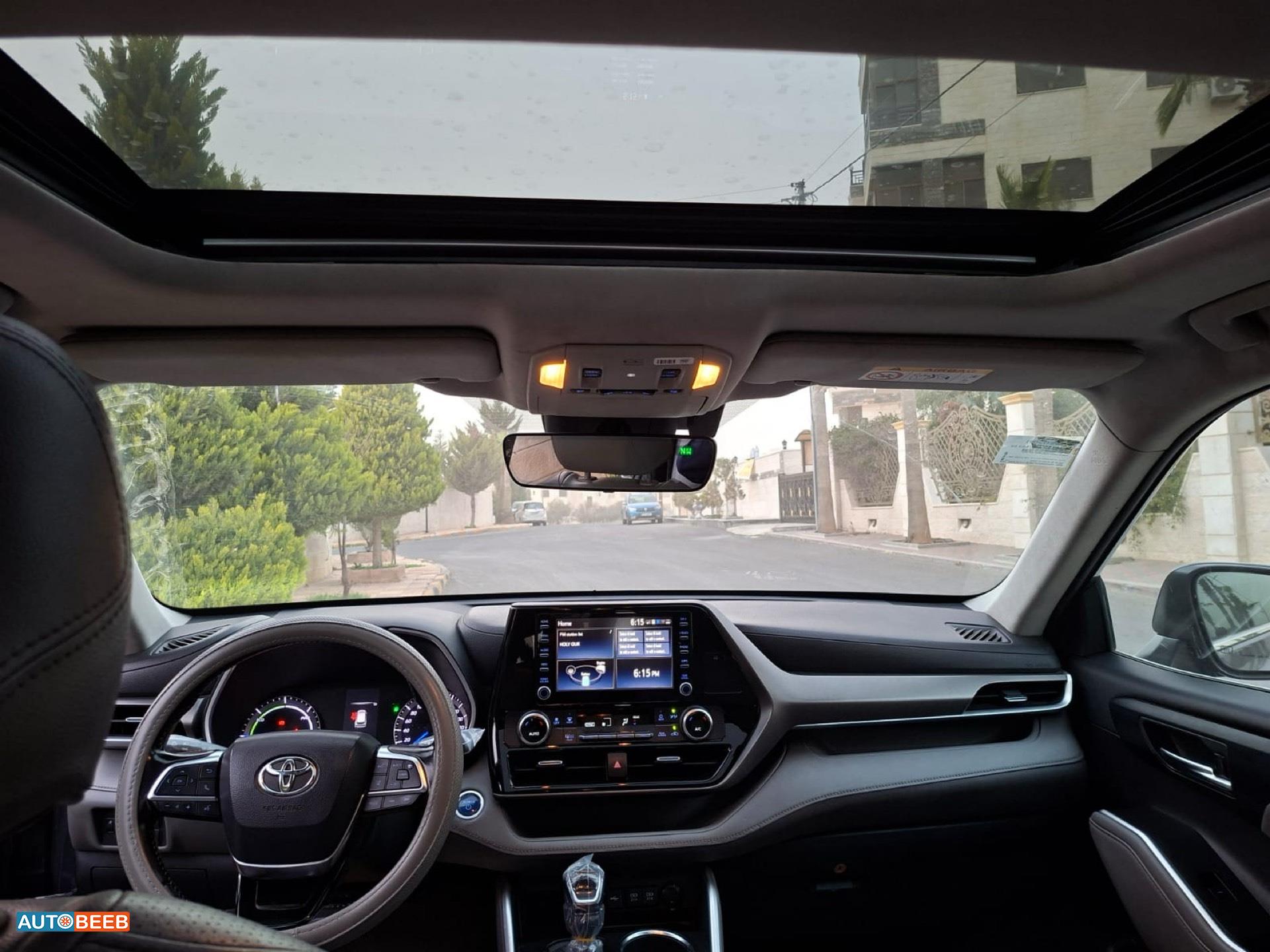 Toyota Highlander 2020