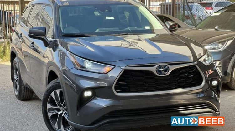 Toyota Highlander 2020