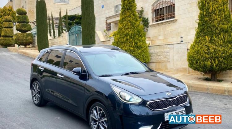 كيا نيرو 2017