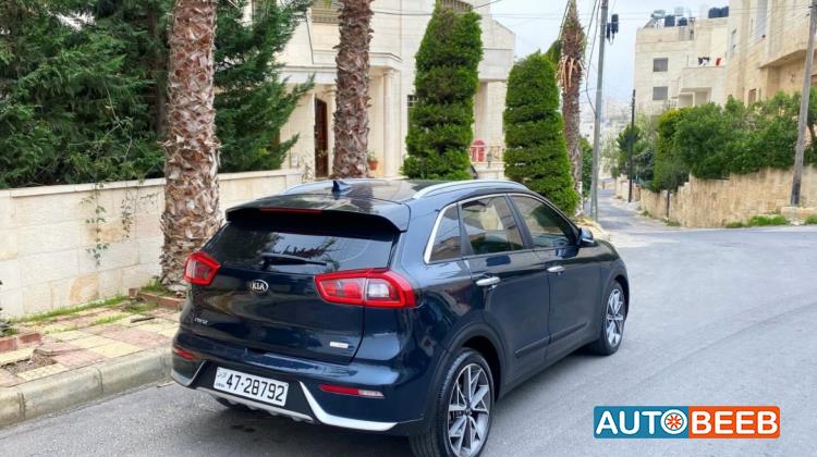 كيا نيرو 2017