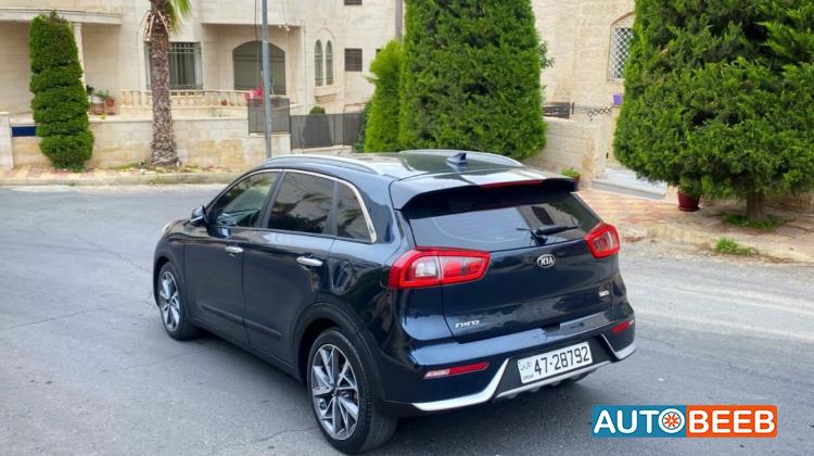 كيا نيرو 2017