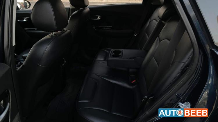 كيا نيرو 2017