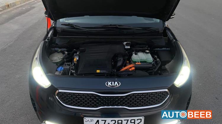 كيا نيرو 2017