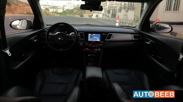 كيا نيرو 2017