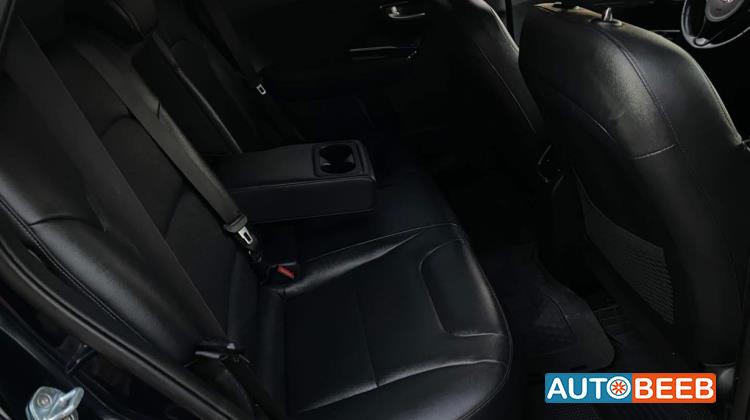 كيا نيرو 2017