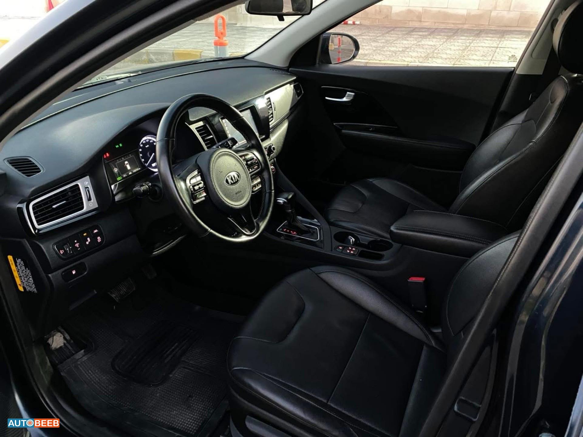 كيا نيرو 2017