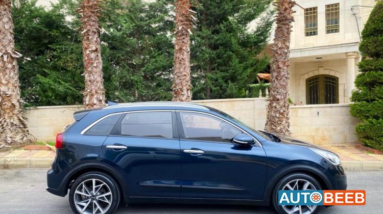 كيا نيرو 2017