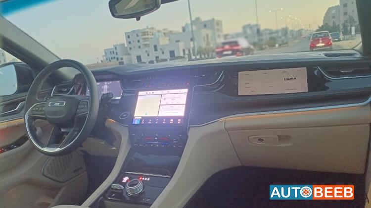 Jeep Grand Cherokee 2024