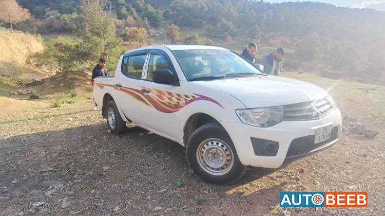 Mitsubishi L200 2012