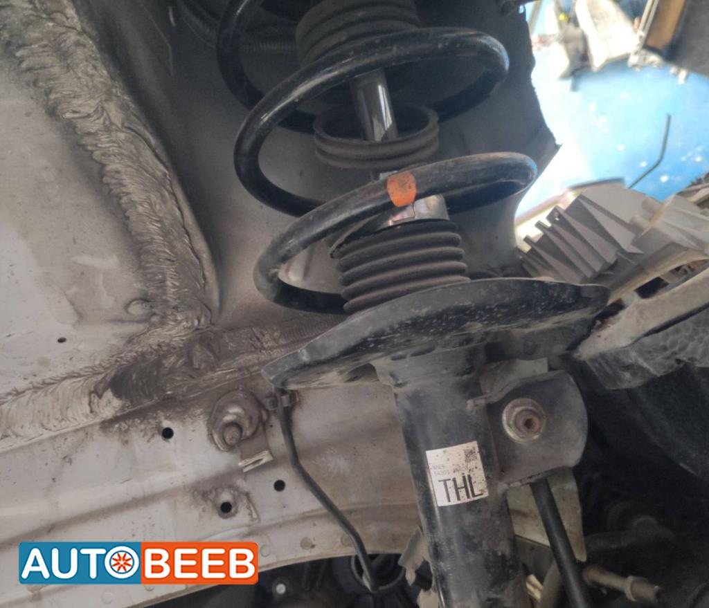 صنوبرص أمامي نيسان ليف 2013 2014 2015