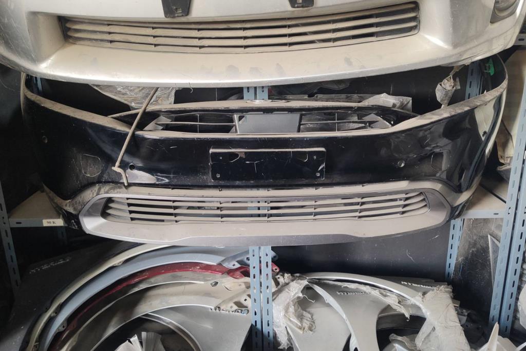 Body  Bumper Toyota Prius