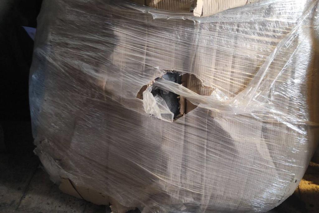 Body  Trunk Nissan Leaf