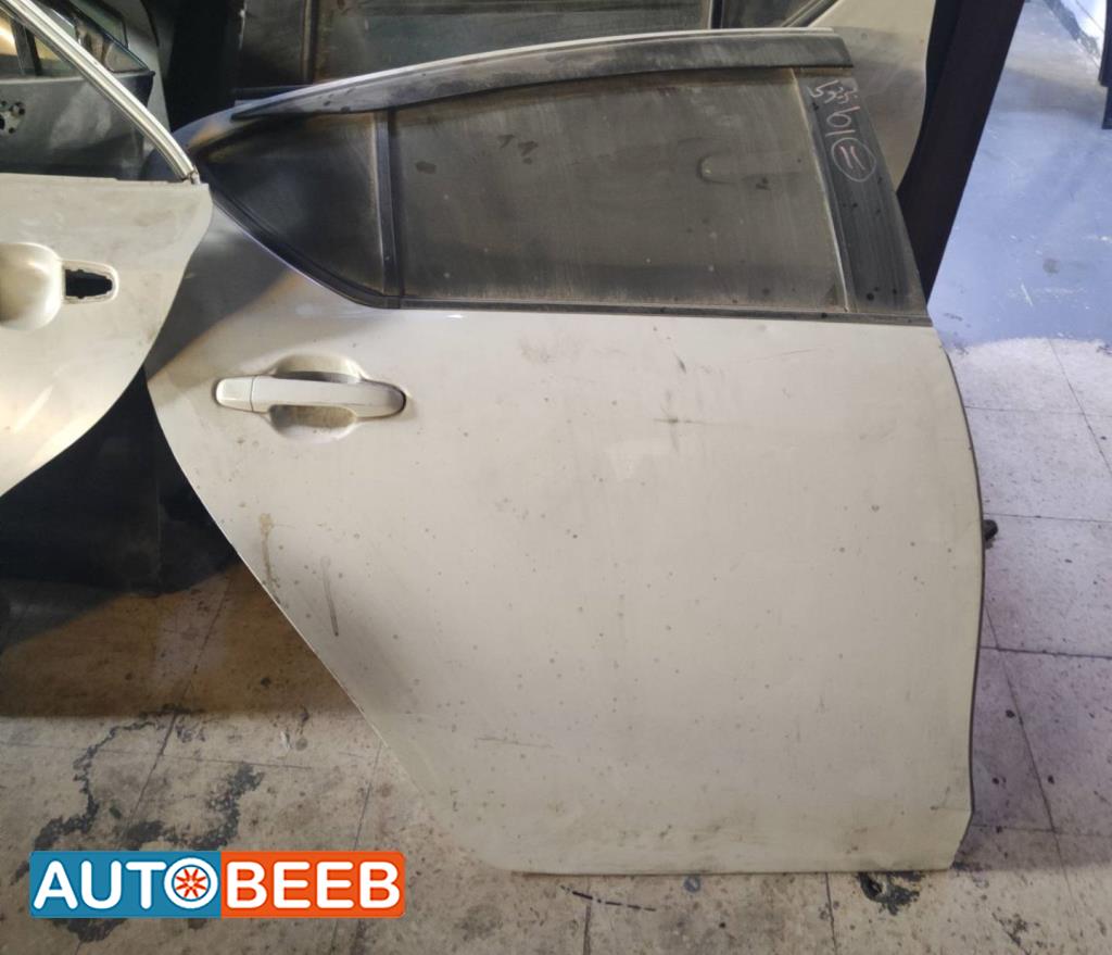 Body  Doors Toyota Prius C