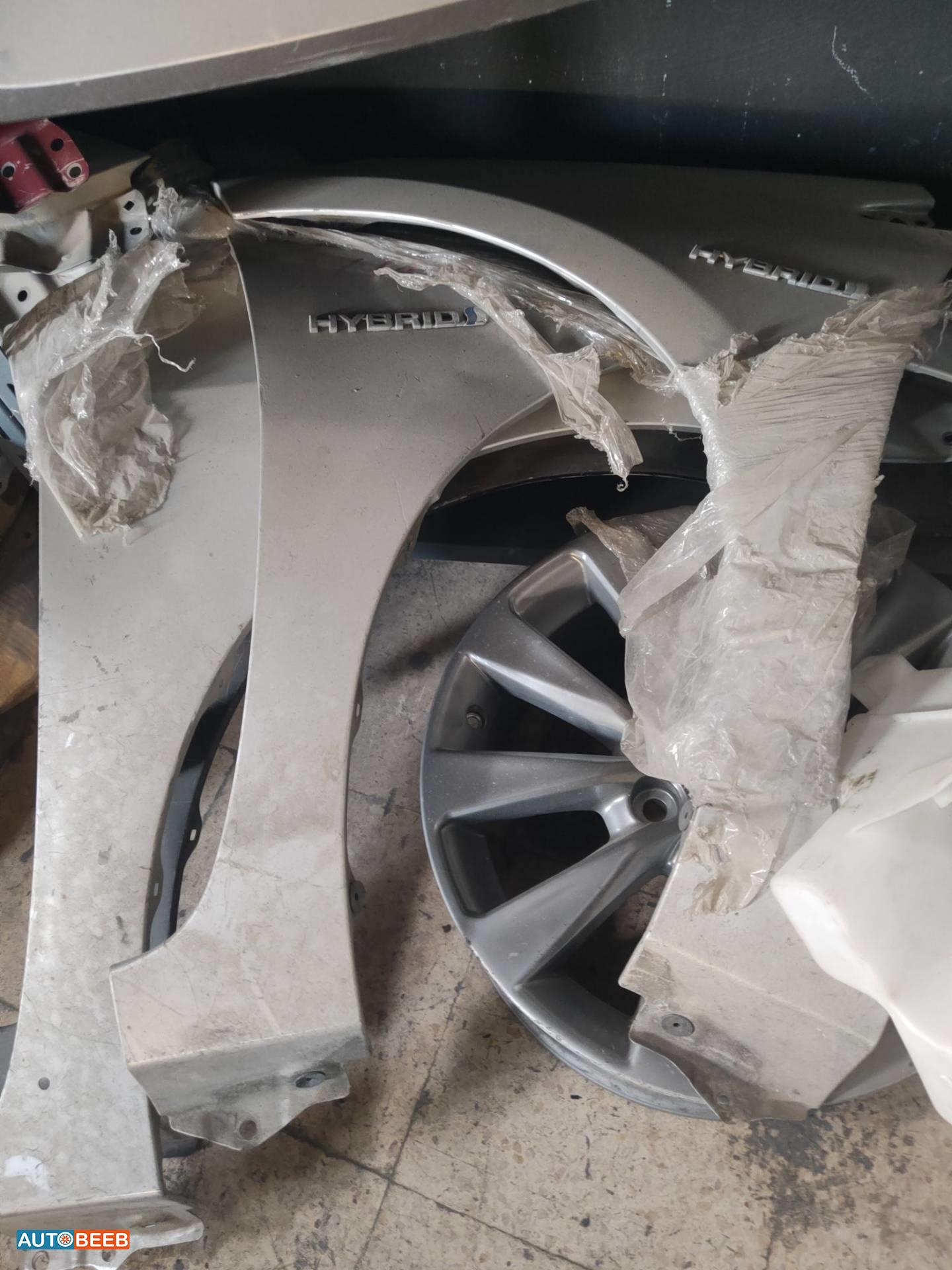 Body  Fenders  Toyota Prius C