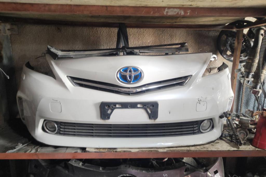 Body  Bumper Toyota Prius