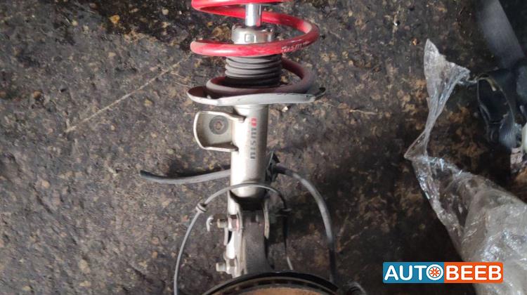  Shock Absorber Nissan Leaf