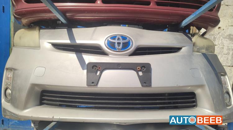 Body  Bumper Toyota Prius
