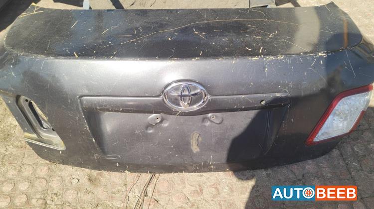 Body  Trunk Toyota Camry