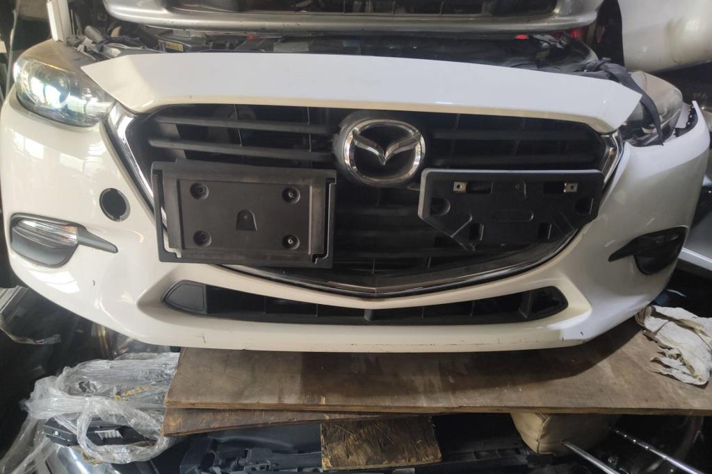 Body  Bumper Mazda 3