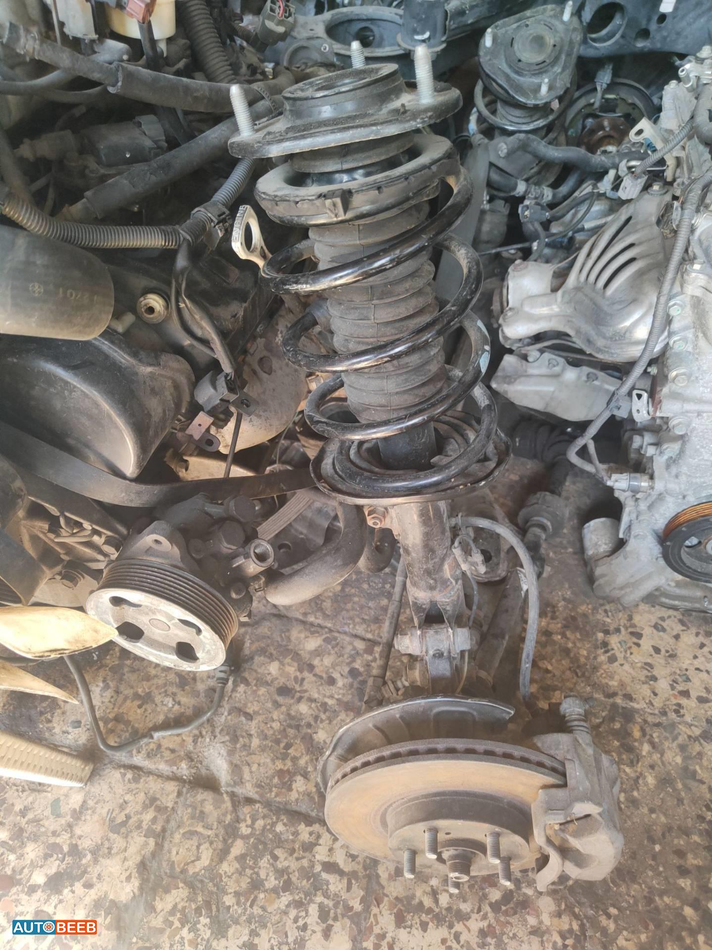  Shock Absorber Toyota Corolla