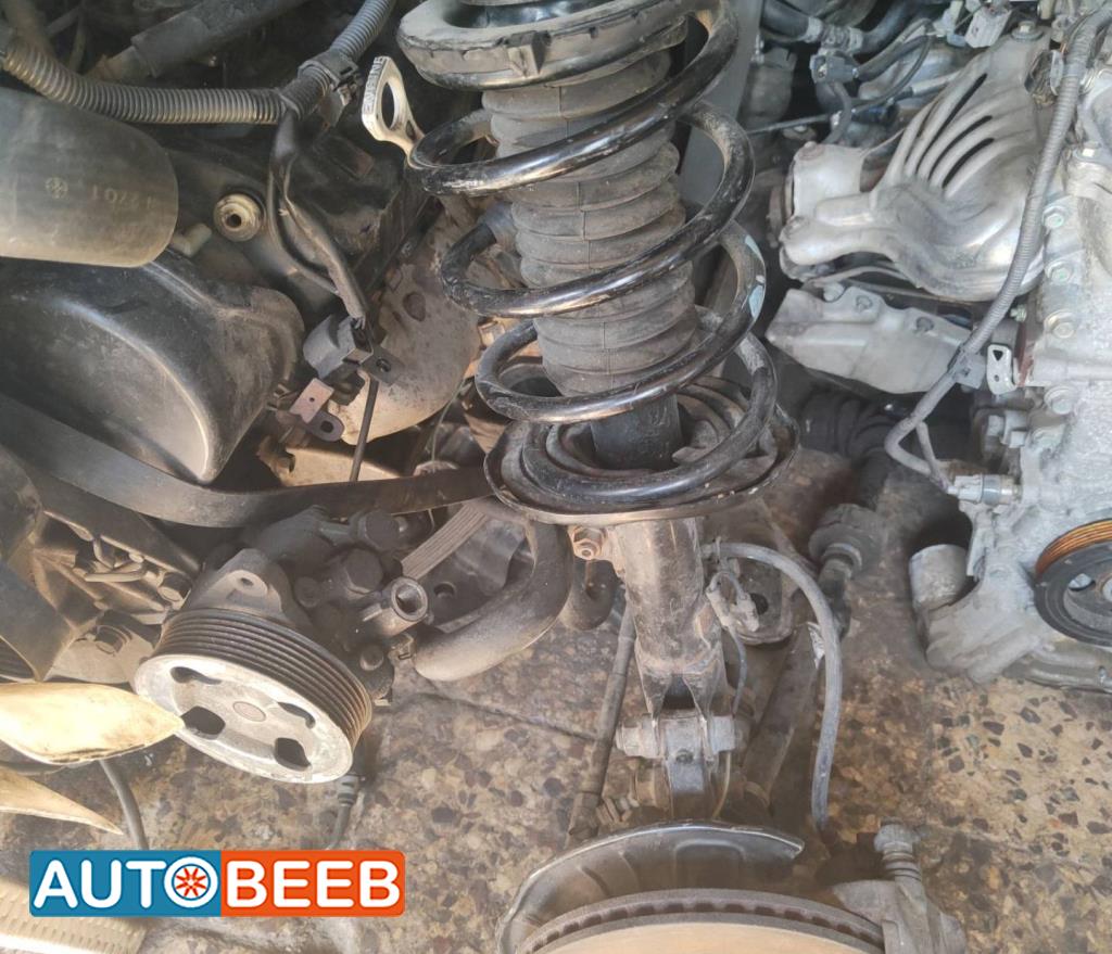  Shock Absorber Toyota Corolla