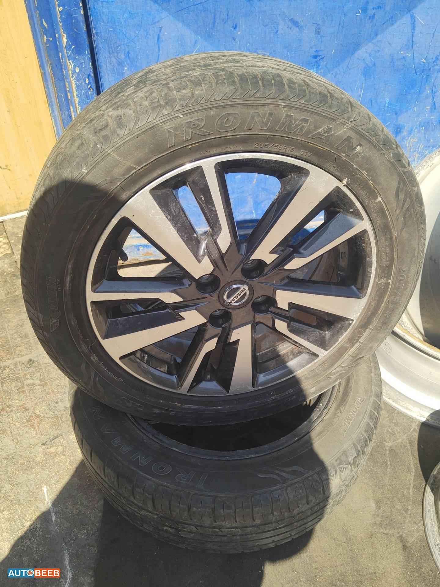 طقم جنطات مع كوشوك نيسان صني هندي 5 براغي قياس 16