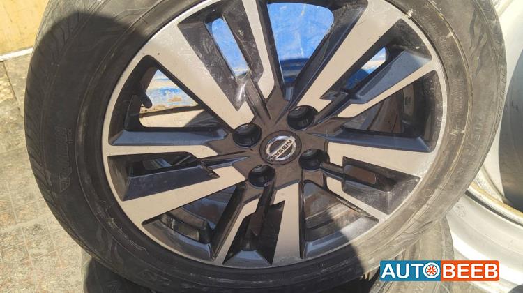 طقم جنطات مع كوشوك نيسان صني هندي 5 براغي قياس 16