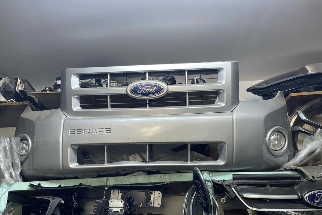 Body  Bumper Ford Escape