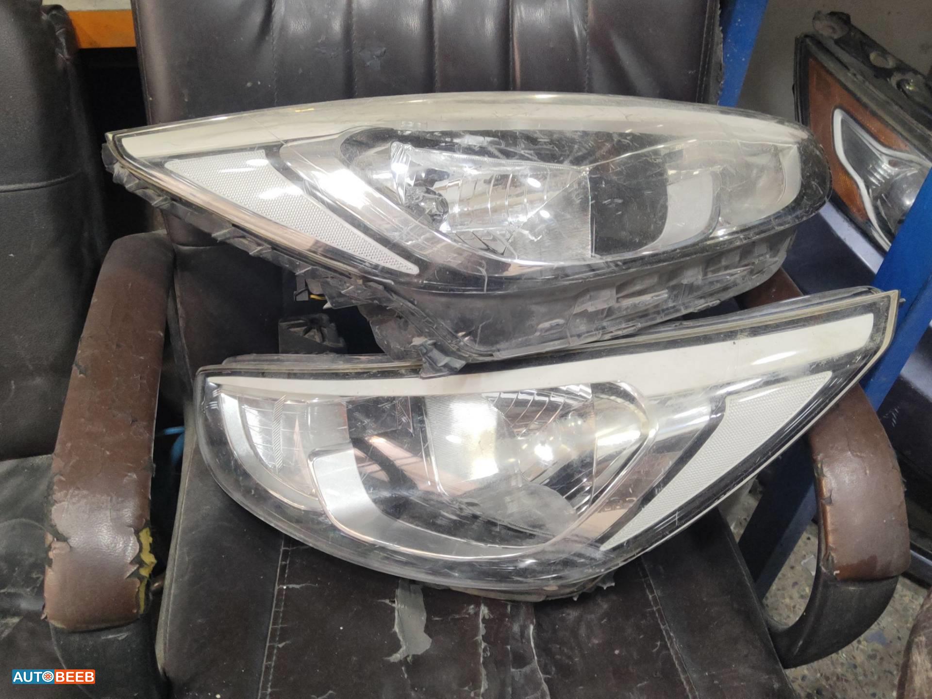 Lights Front light Hyundai Accent