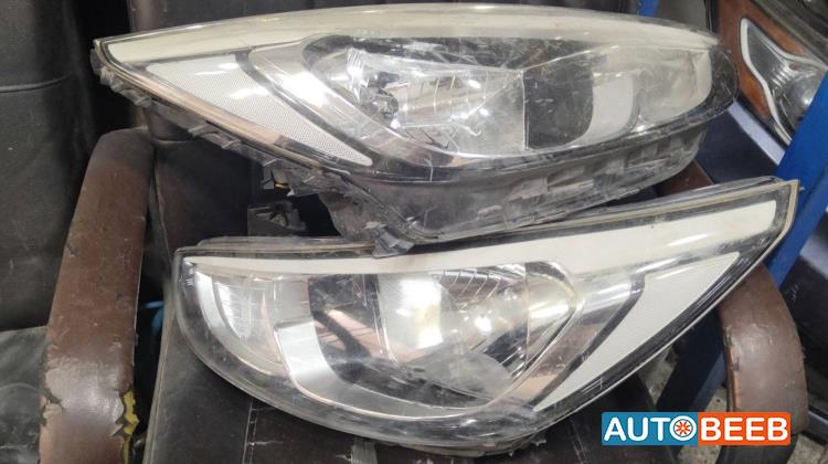 Lights Front light Hyundai Accent