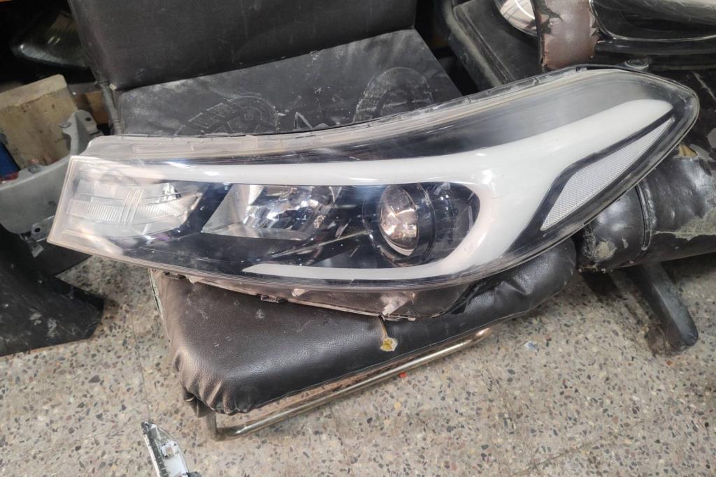 Lights Front light KIA Cerato