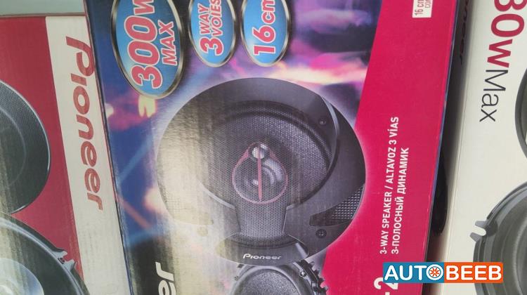 سماعات بايونير 300w