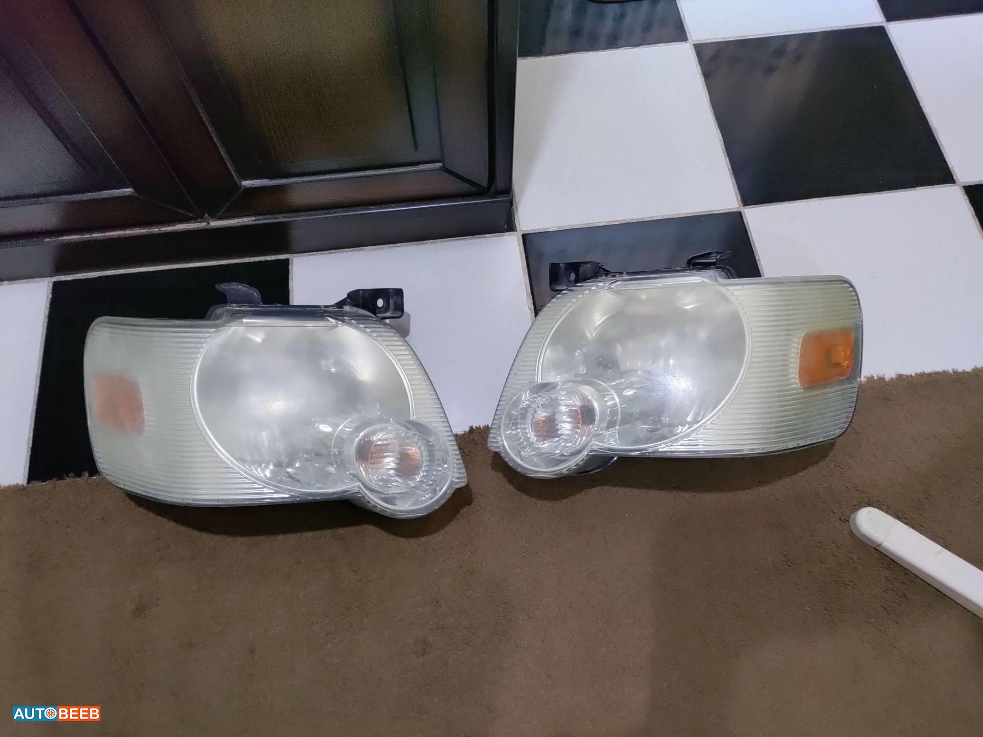 Lights Front light Ford Explorer
