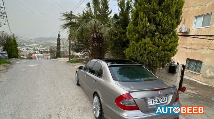 مرسيدس بنز E200 2004