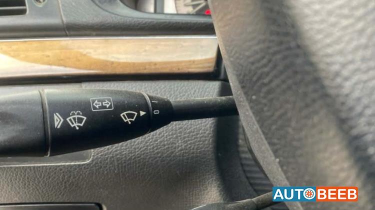 مرسيدس بنز E200 2004