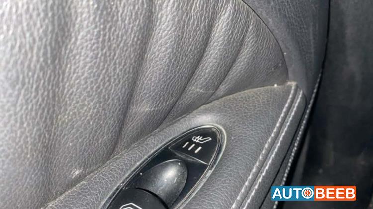 مرسيدس بنز E200 2004