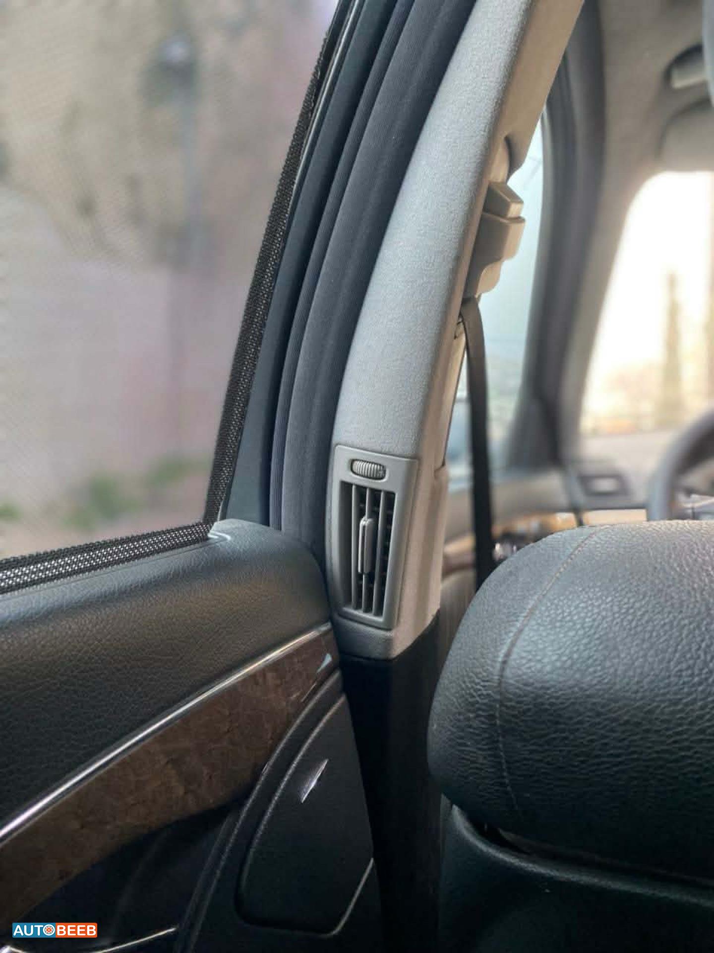 مرسيدس بنز E200 2004