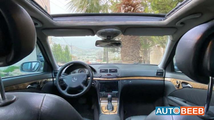 مرسيدس بنز E200 2004
