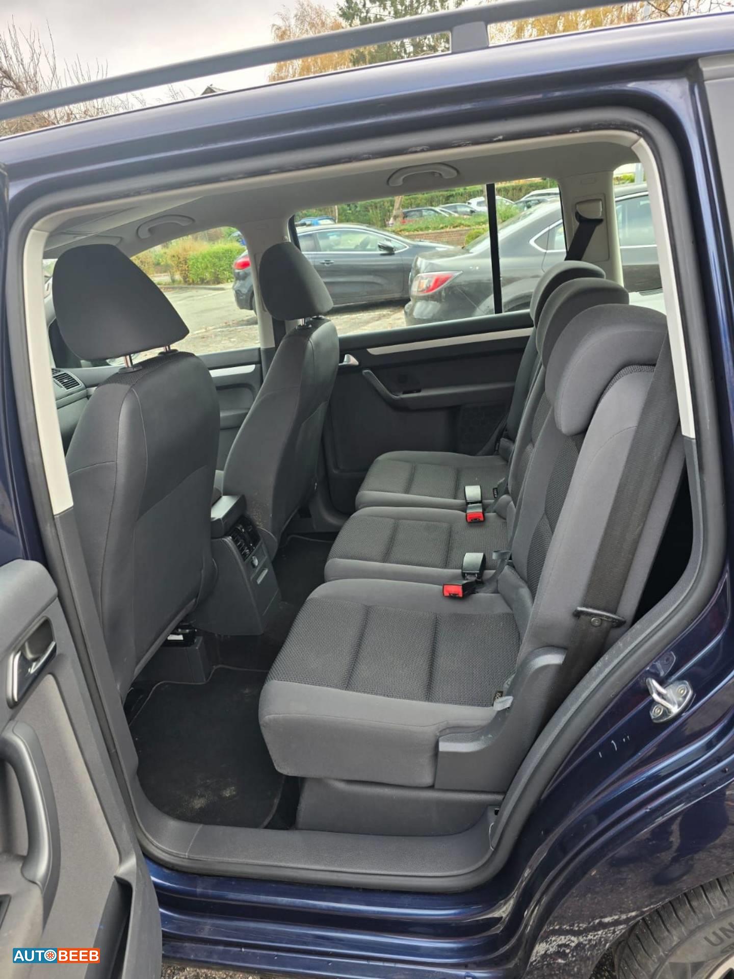 Volkswagen Touran 2014