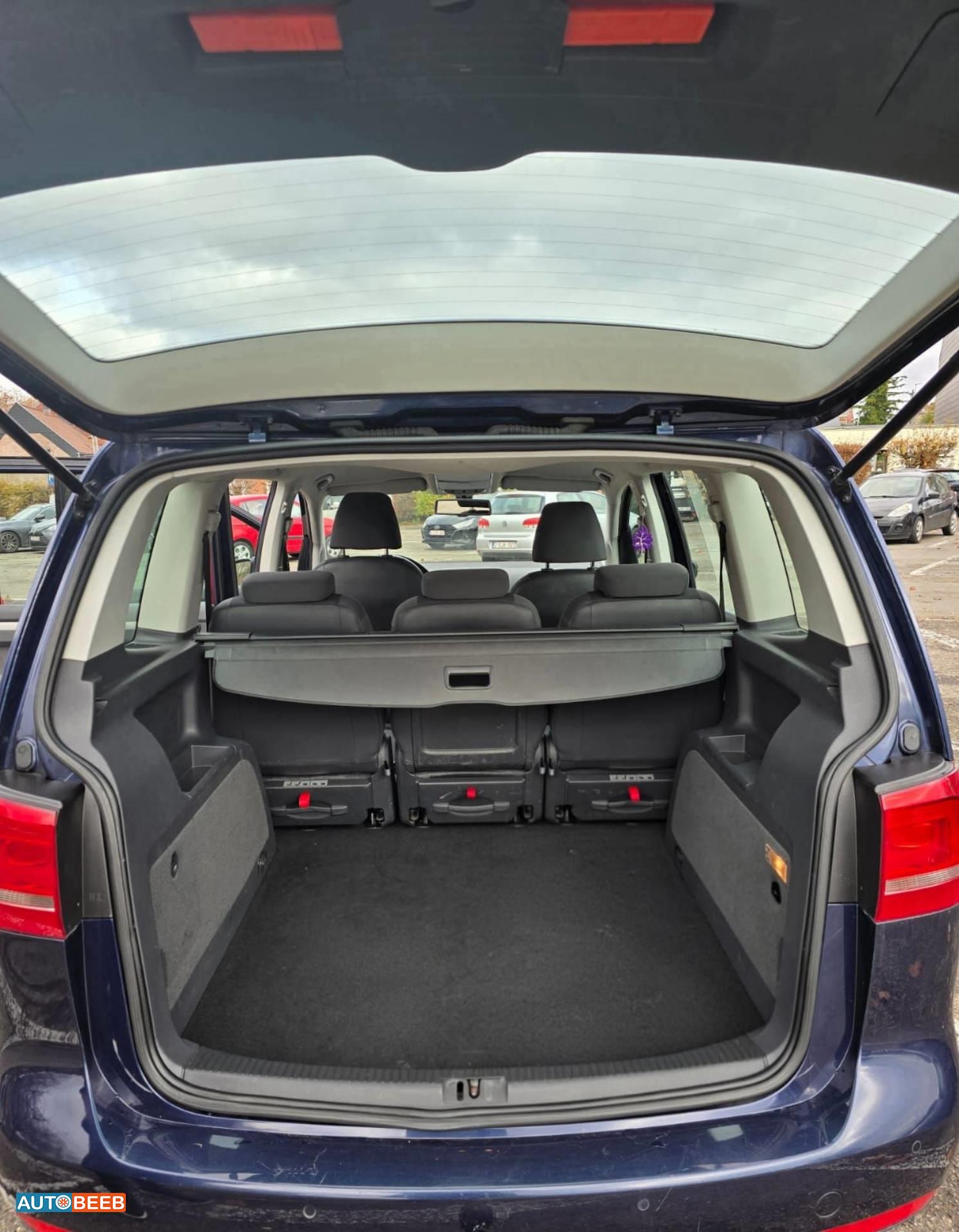 Volkswagen Touran 2014