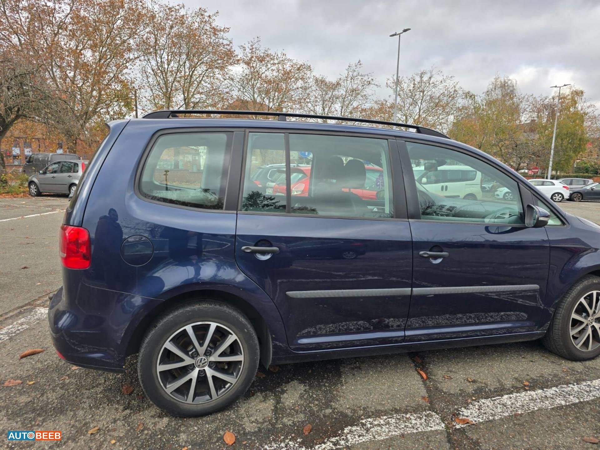 Volkswagen Touran 2014