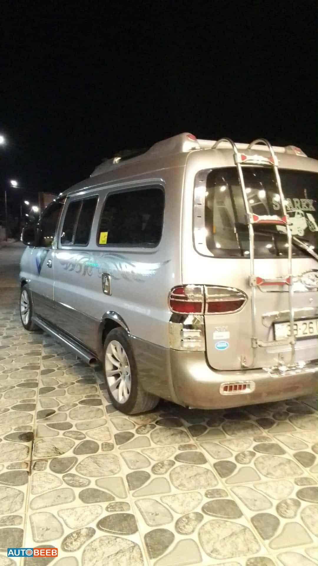 ميني فان هيونداي 2001