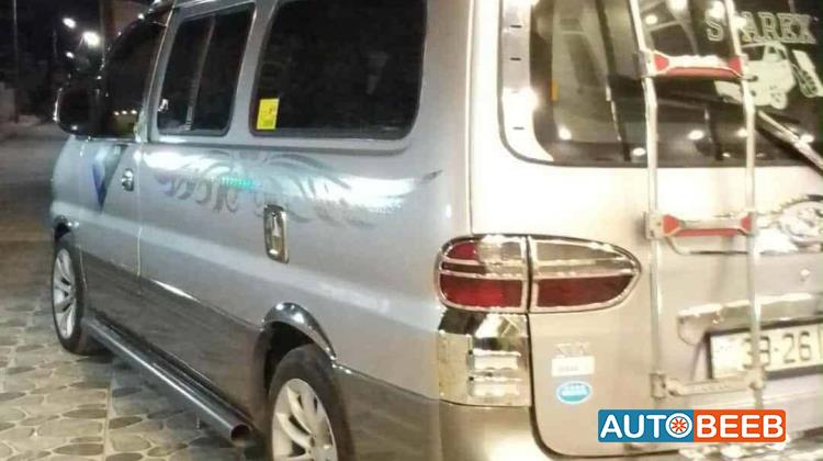 ميني فان هيونداي 2001