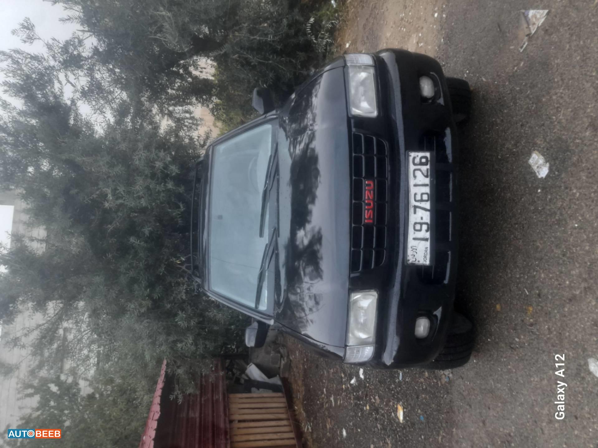 ايسوزو روديو 2000