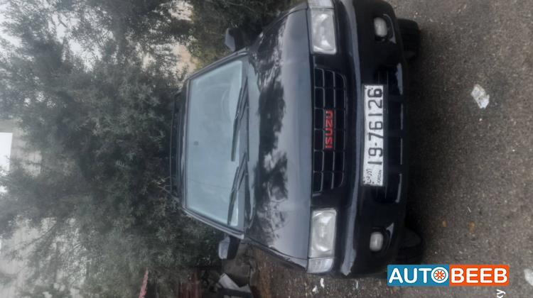 ايسوزو روديو 2000