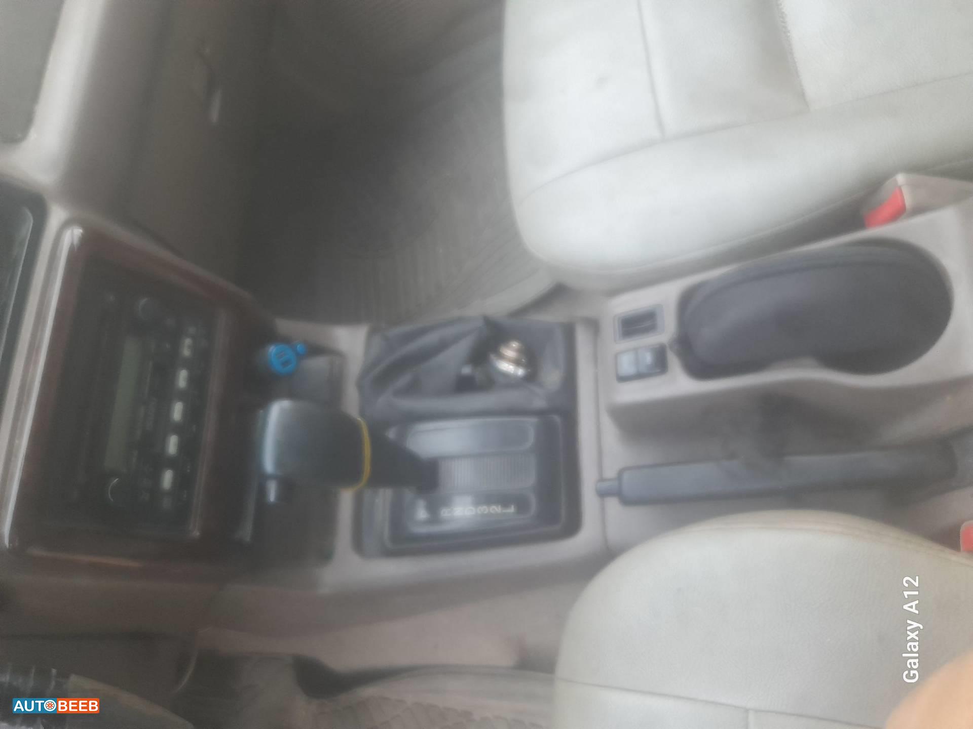 ايسوزو روديو 2000