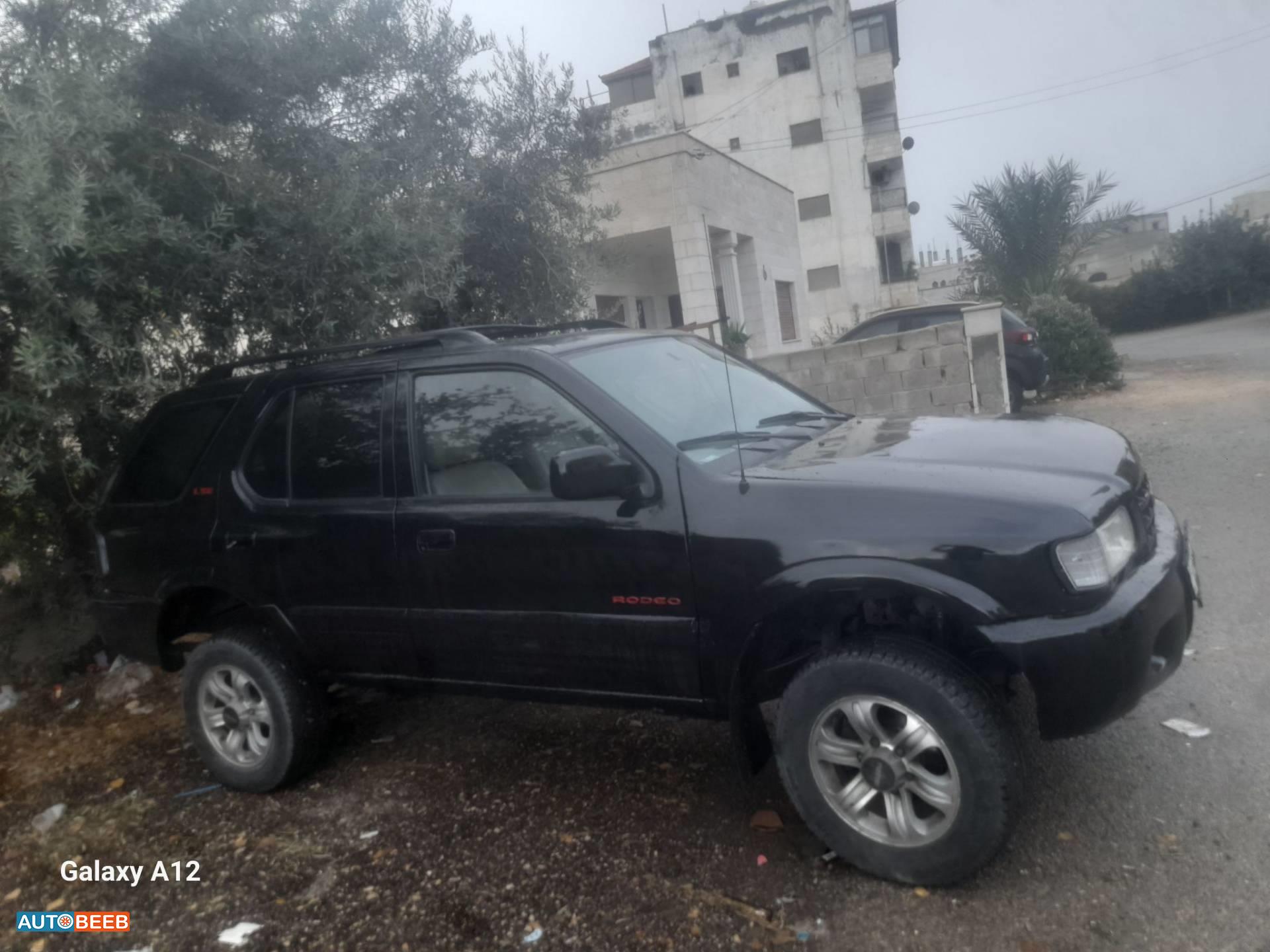 ايسوزو روديو 2000