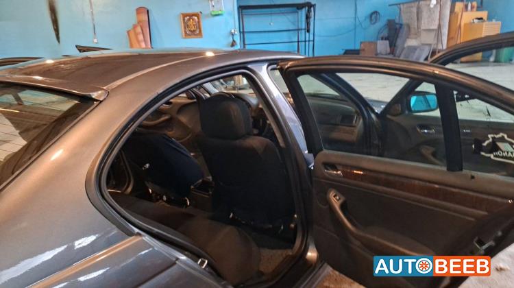 بي ام دبليو 325 2001