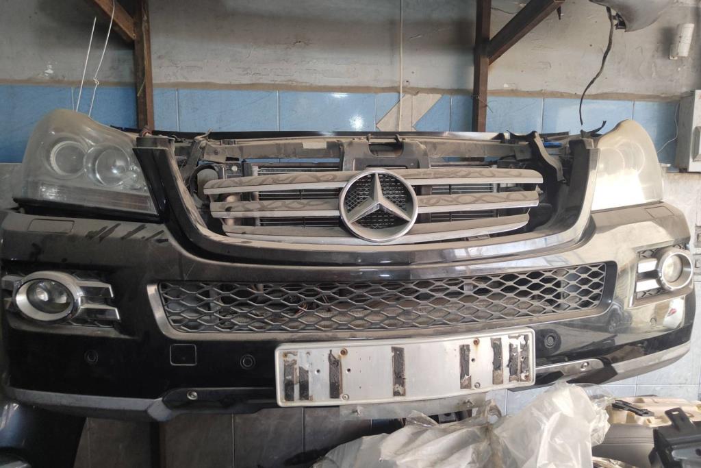 Body  Bumper Mercedes Benz GL350